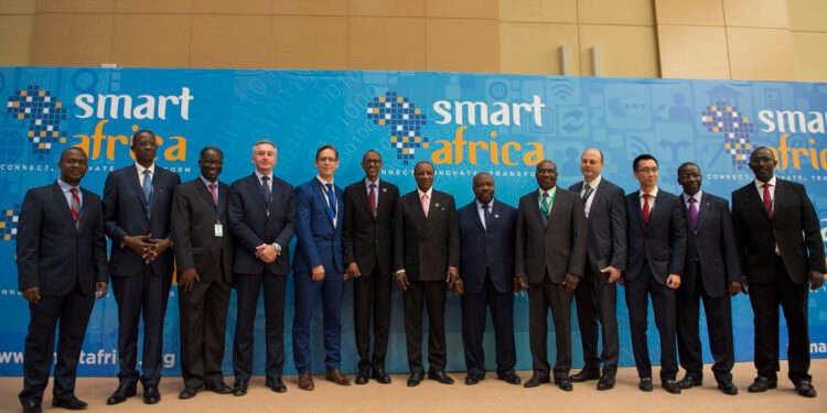 Les dirigeants de l’alliance Smart Africa vont réduire le coût d’Internet de 50 %