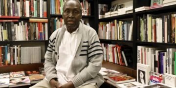 Ngugi wa Thiong'o : le pionnier de la littérature africaine et de la décolonisation culturelle, disparu à l’âge de 87 ans